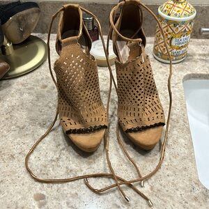 Aldo Riley 28 Brown High Heels